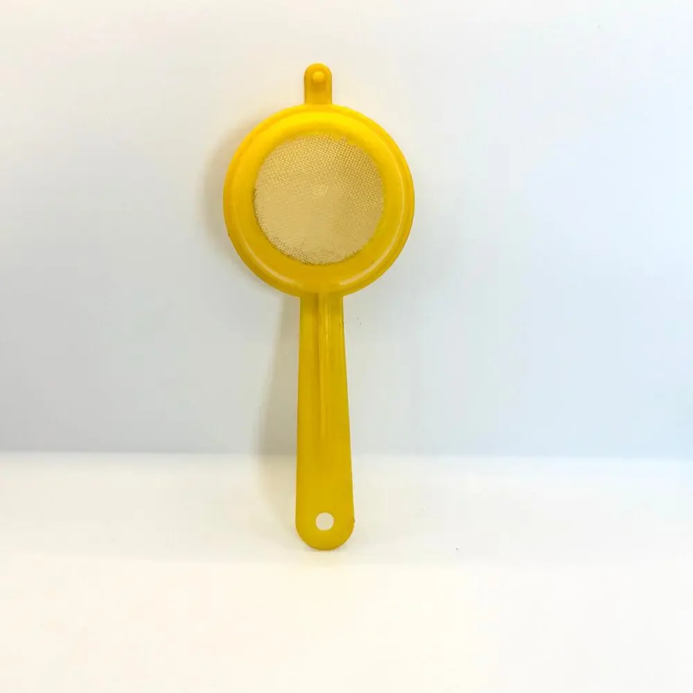 VTG Fine Mesh Tea Baking Strainer Yellow Plastic Kitchen Tool Made in‎ Hong Kong